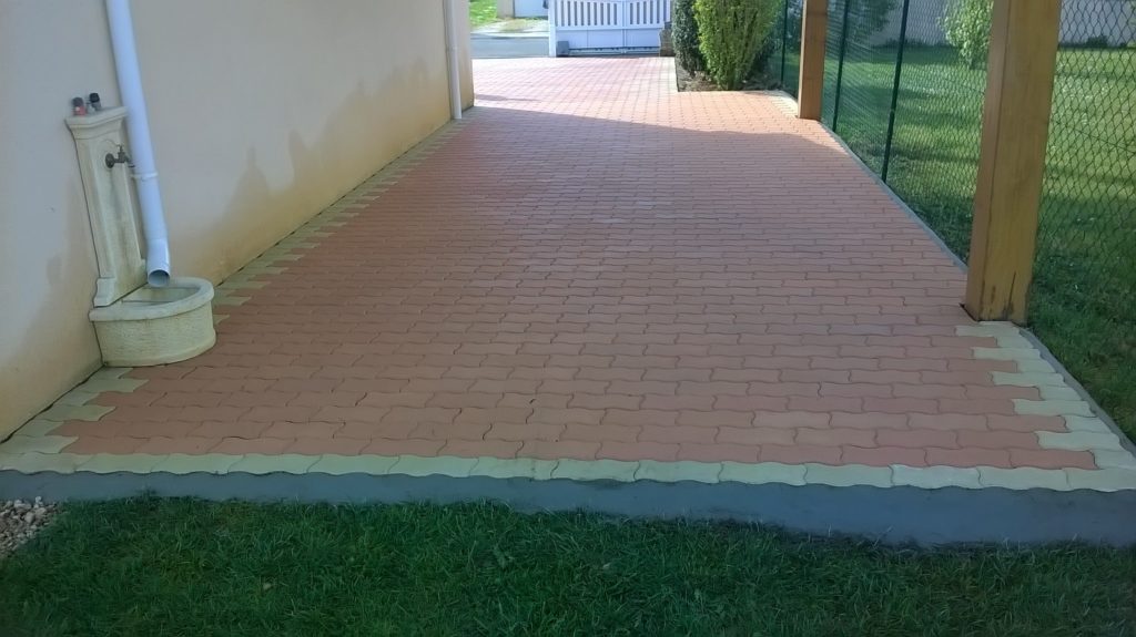 Création et pose d'une terrasse pavée sur Poitiers